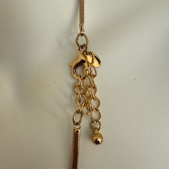 Chico’s Slinky Single Strand Gold and clear bead necklace - Picture 5 of 8